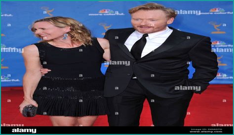 Liza Powel O'Brien Height: The Woman Behind The Curtain